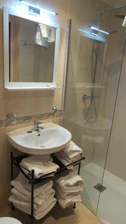 Apartamentos Palacio Azcárate Travesía Calvario Ezcaray Esterno foto