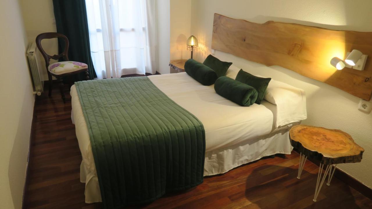 Apartamentos Palacio Azcárate Travesía Calvario Ezcaray Esterno foto